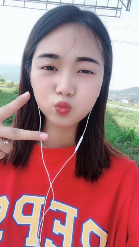 深拥必定温暖的第一张照片--揭阳相亲服务中心