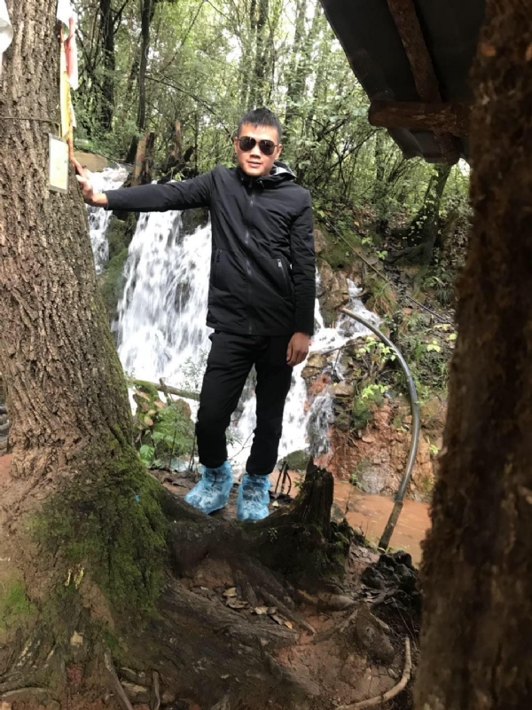 譕訫的第一张照片--揭阳相亲服务中心