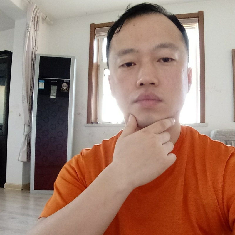 爱热闹的人的第一张照片--揭阳相亲服务中心