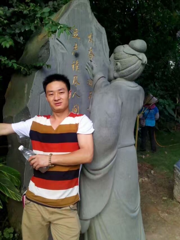 相依相伴的第一张照片--揭阳相亲服务中心