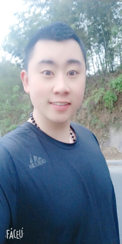 帅小伙的第一张照片--揭阳相亲服务中心
