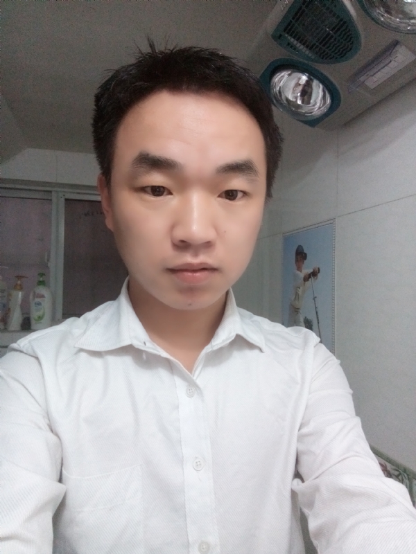 夜凉露沾衣的第二张照片--揭阳相亲服务中心