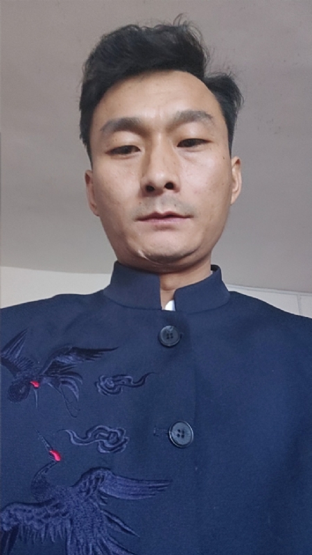逆袭的小老鼠～龙long的第一张照片--揭阳相亲服务中心