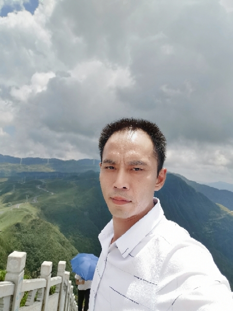 LXZ的第一张照片--揭阳相亲服务中心