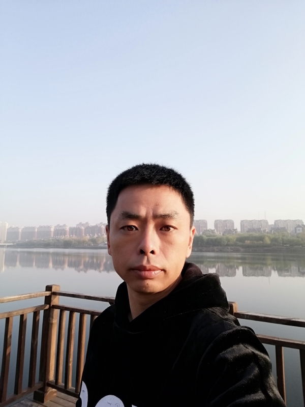 蓝颜的第一张照片--揭阳相亲服务中心
