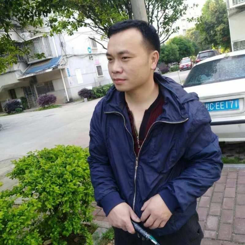 灰色足迹的第一张照片--揭阳相亲服务中心