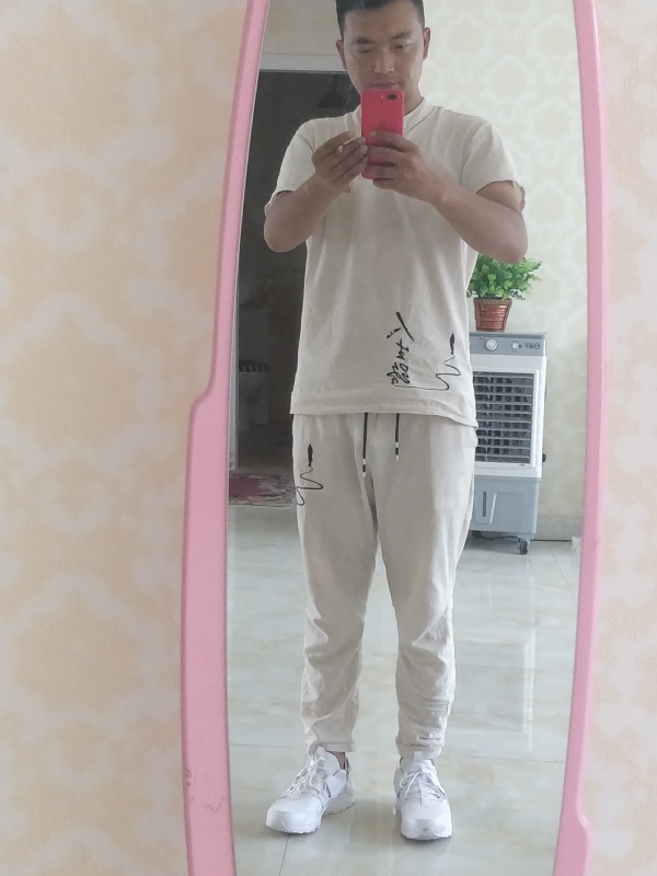 一天一根烟的第二张照片--揭阳相亲服务中心