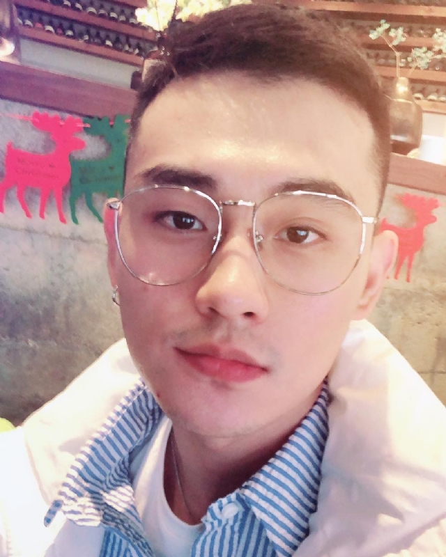 胡强很孤单的第一张照片--揭阳相亲服务中心