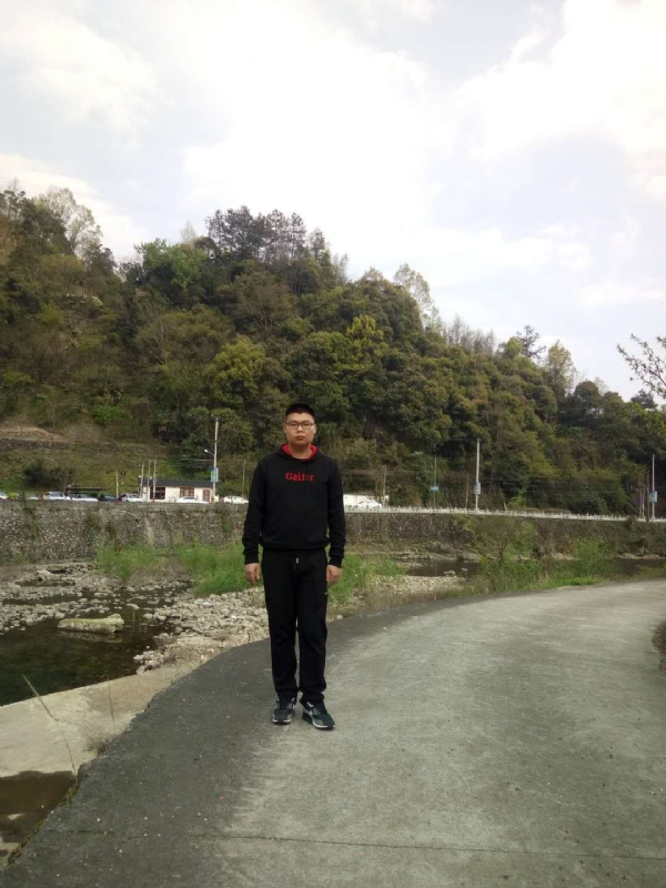 等着上钩的鱼的第一张照片--揭阳相亲服务中心