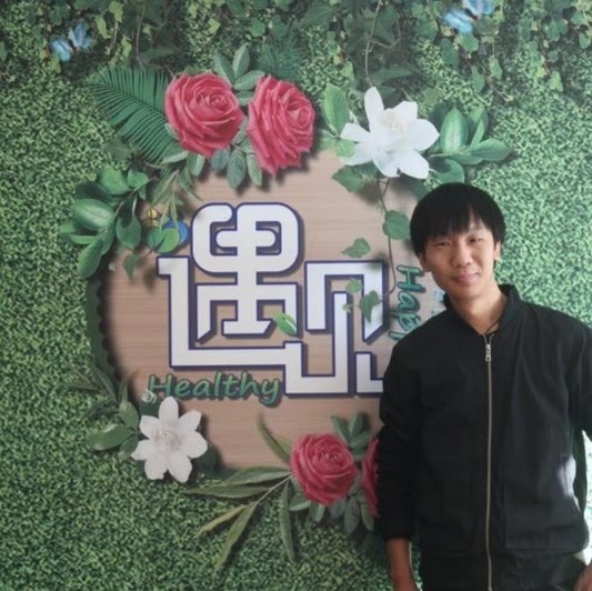影视人~混爷张的第一张照片--揭阳相亲服务中心