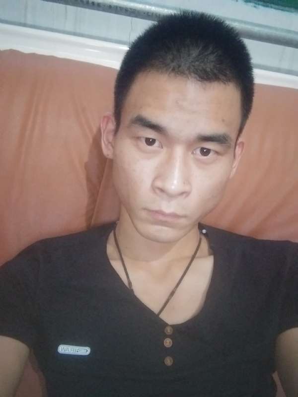 单身狗一枚的第一张照片--揭阳相亲服务中心