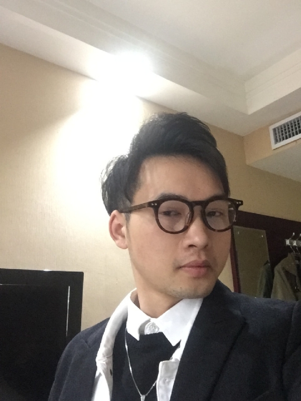 曾亮的第四张照片--揭阳相亲服务中心