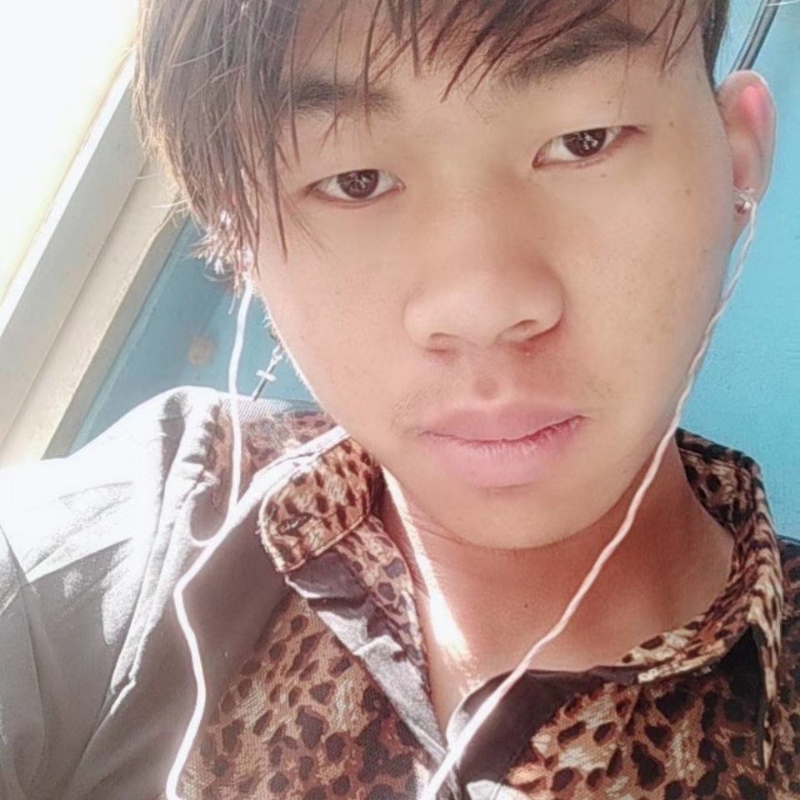 少年不在少的第三张照片--揭阳相亲服务中心