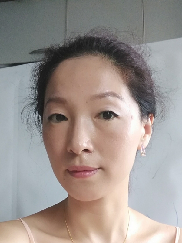 彼岸花的第一张照片--揭阳相亲服务中心
