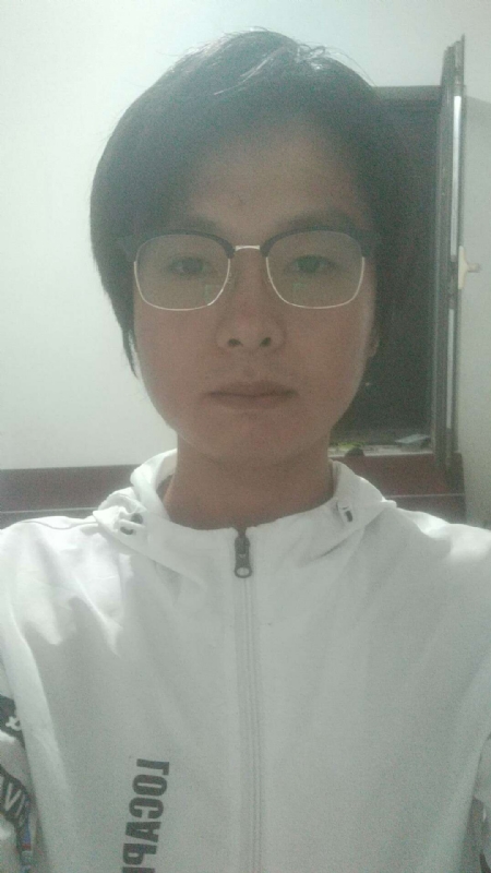 轻吻的第一张照片--揭阳相亲服务中心