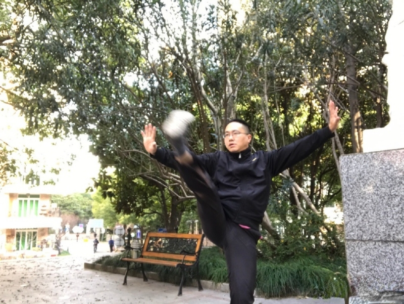 自故深情好受伤的第三张照片--揭阳相亲服务中心