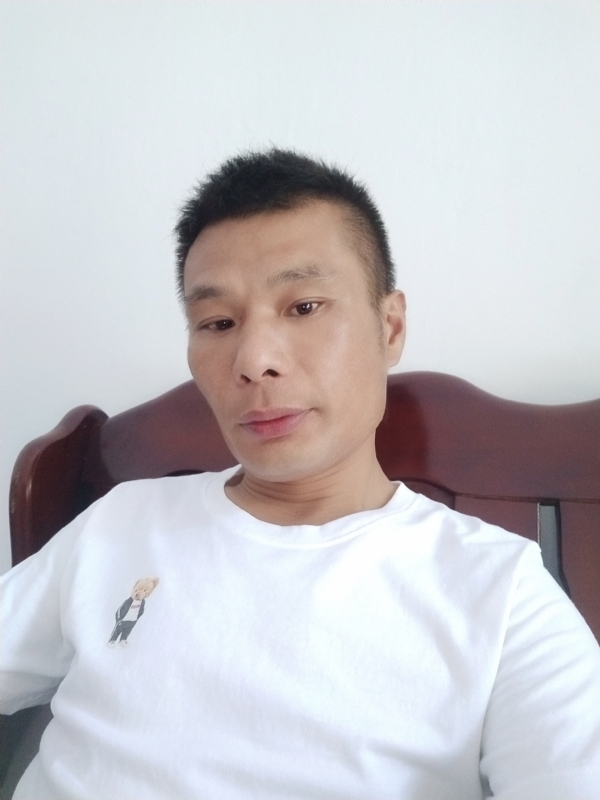年少轻狂的第一张照片--揭阳相亲服务中心