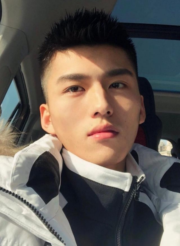 飞翔的第一张照片--揭阳相亲服务中心