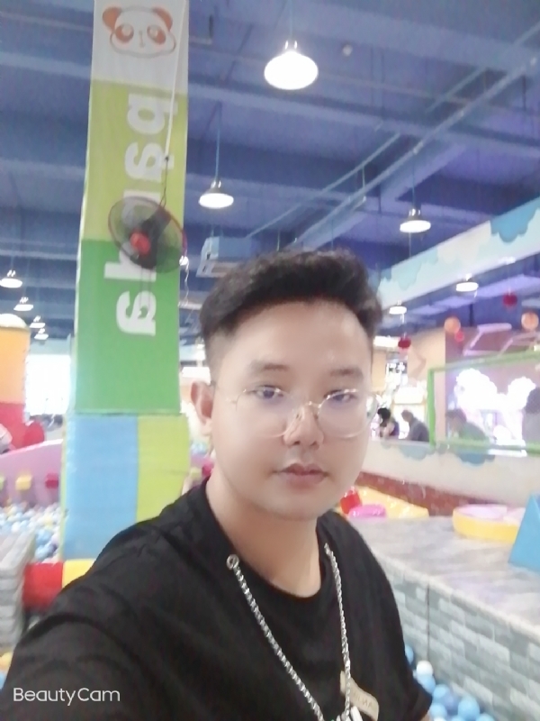 棒哥的第三张照片--揭阳相亲服务中心