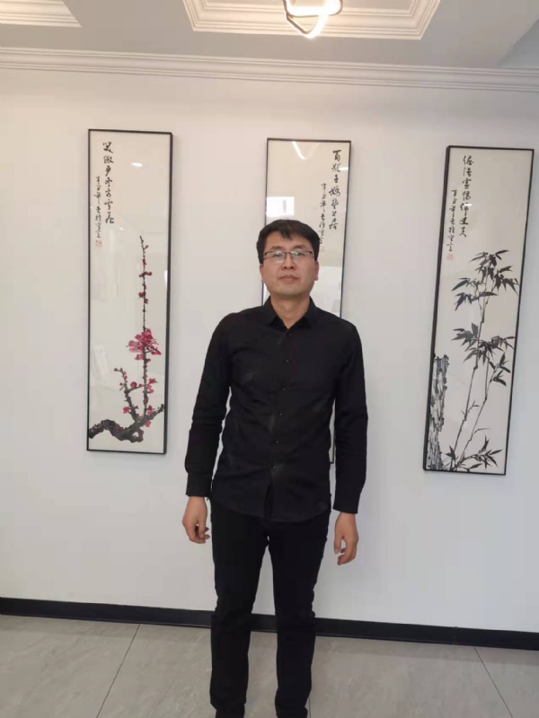 情义比天高的第一张照片--揭阳相亲服务中心