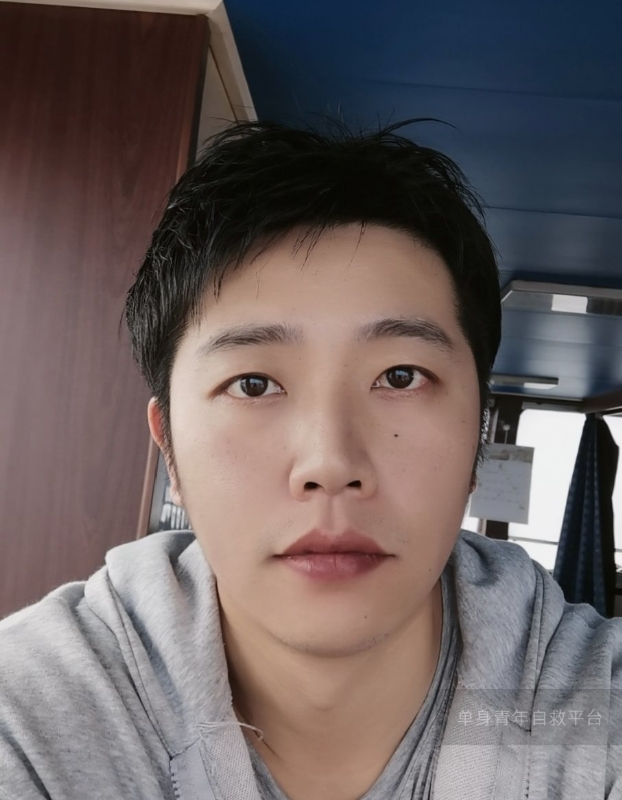 不太帅的男人的第一张照片--揭阳相亲服务中心