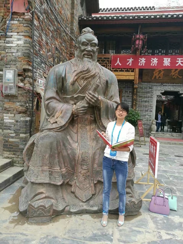 过眼云烟的第一张照片--揭阳相亲服务中心