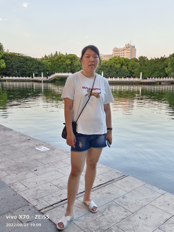 幸福触手可及的第一张照片--揭阳相亲服务中心