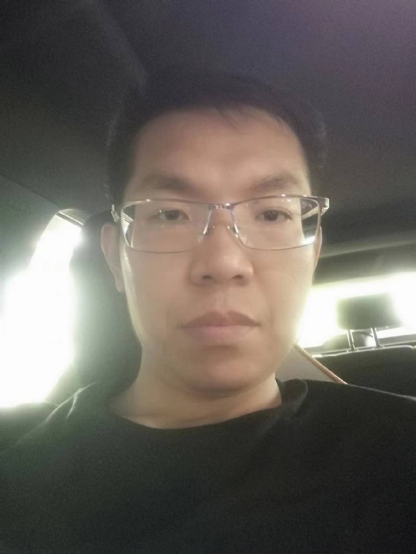 小黑包的第一张照片--揭阳相亲服务中心