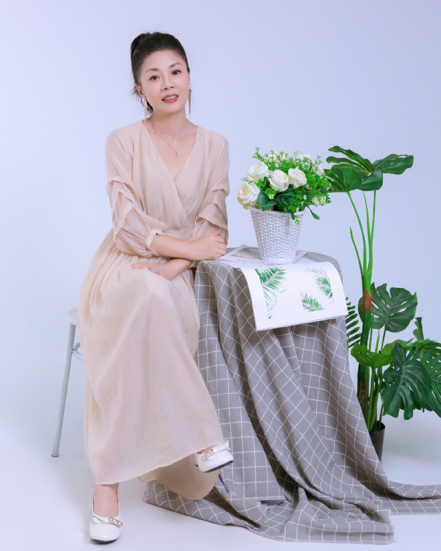 Anna的第一张照片--揭阳相亲服务中心