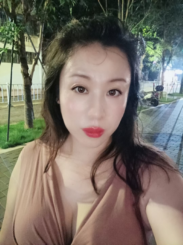 叶子青青的第一张照片--揭阳相亲服务中心