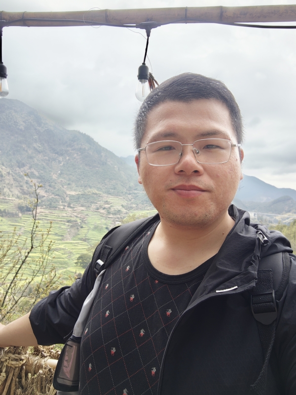 青山的第三张照片--揭阳相亲服务中心