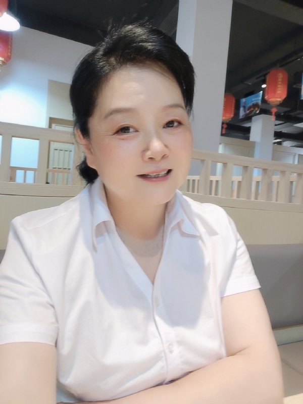 丁姐爱生活的第一张照片--揭阳相亲服务中心