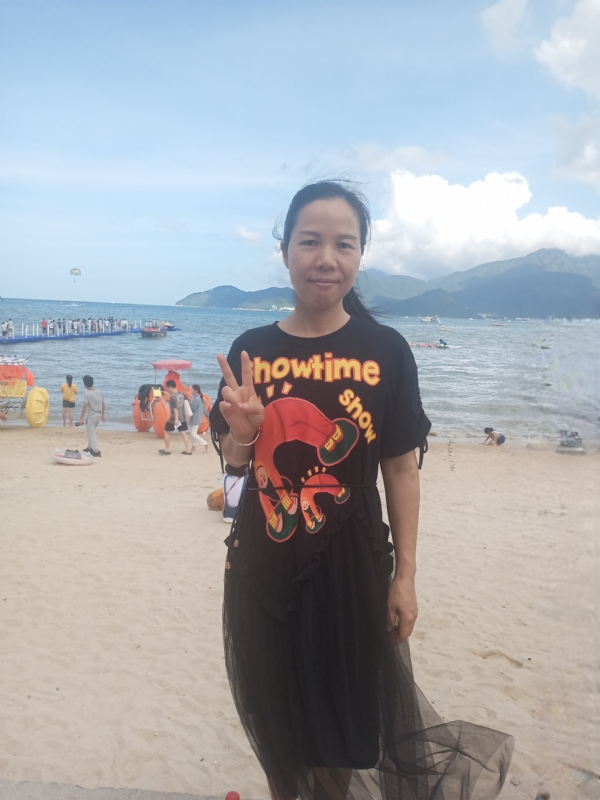 容容的第一张照片--揭阳相亲服务中心
