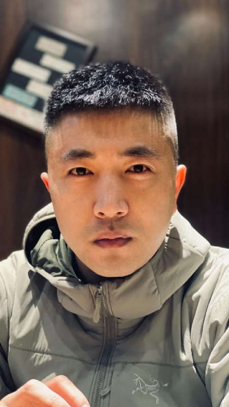 山中何缘的第一张照片--揭阳相亲服务中心