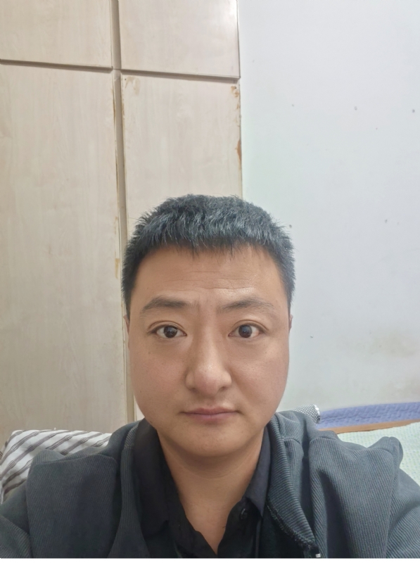 追爱大叔的第一张照片--揭阳相亲服务中心