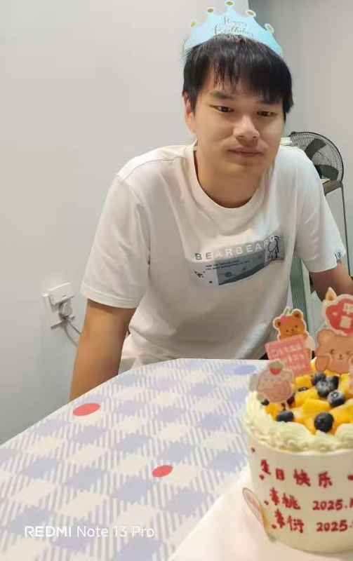 yan的第一张照片--揭阳相亲服务中心