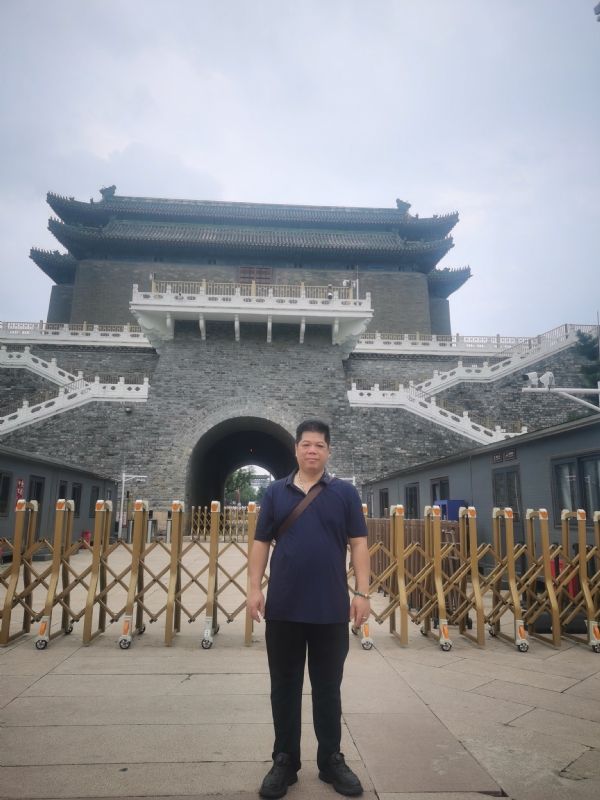 伟哥的第一张照片--揭阳相亲服务中心