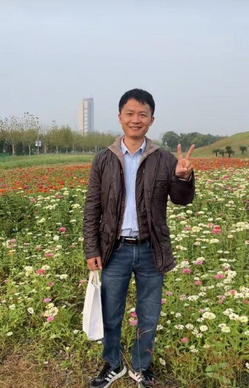 云淡风轻的第一张照片--揭阳相亲服务中心