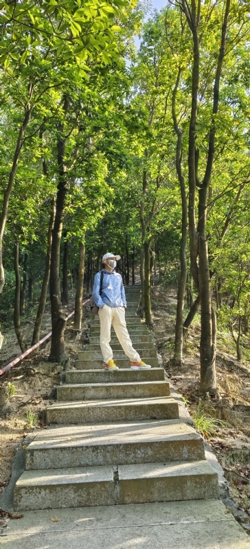 书衣的第三张照片--揭阳相亲服务中心